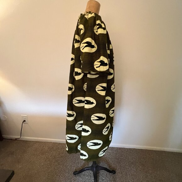 Off the Shoulder Dress Hand Made with African Block Print Fabric - Black Birds - Picture 13 of 15